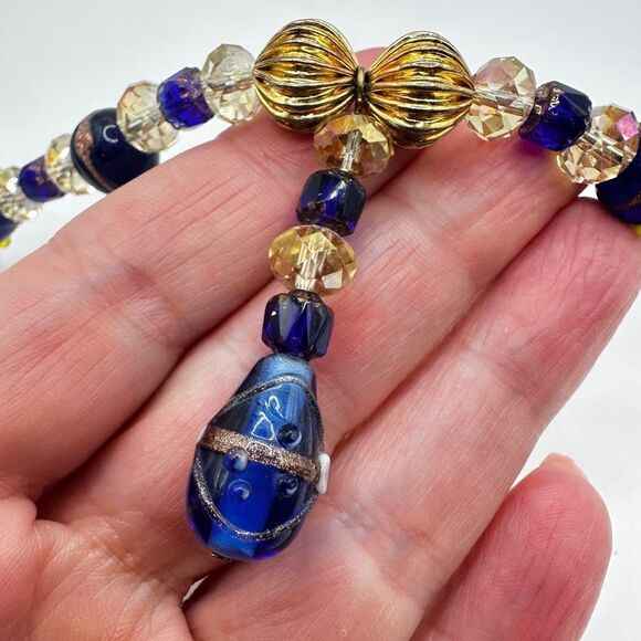 21" of all Glass, faceted crystal and gold accent beads necklace! - Picture 5 of 14